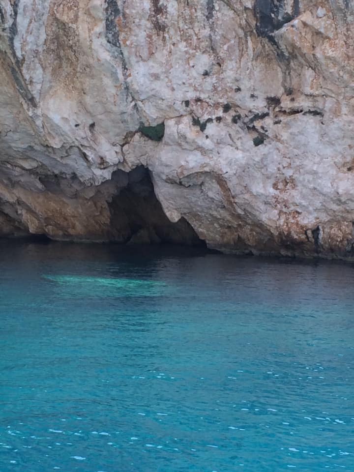 shipwreck blue caves zakynthos cruise