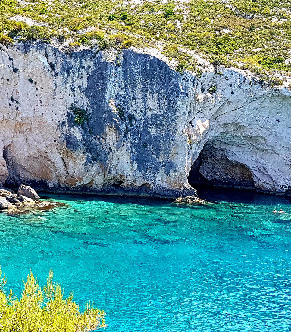 shipwreck blue caves zakynthos cruise