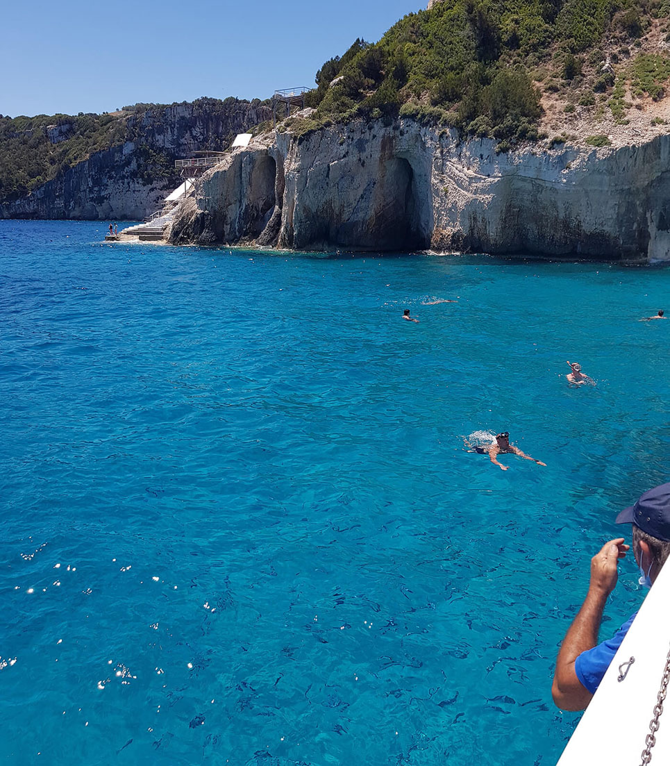 shipwreck blue caves zakynthos cruise